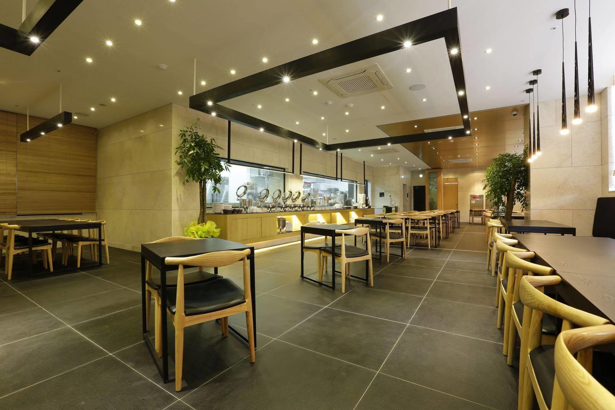 Hotel The Designers Incheon Bagian luar foto