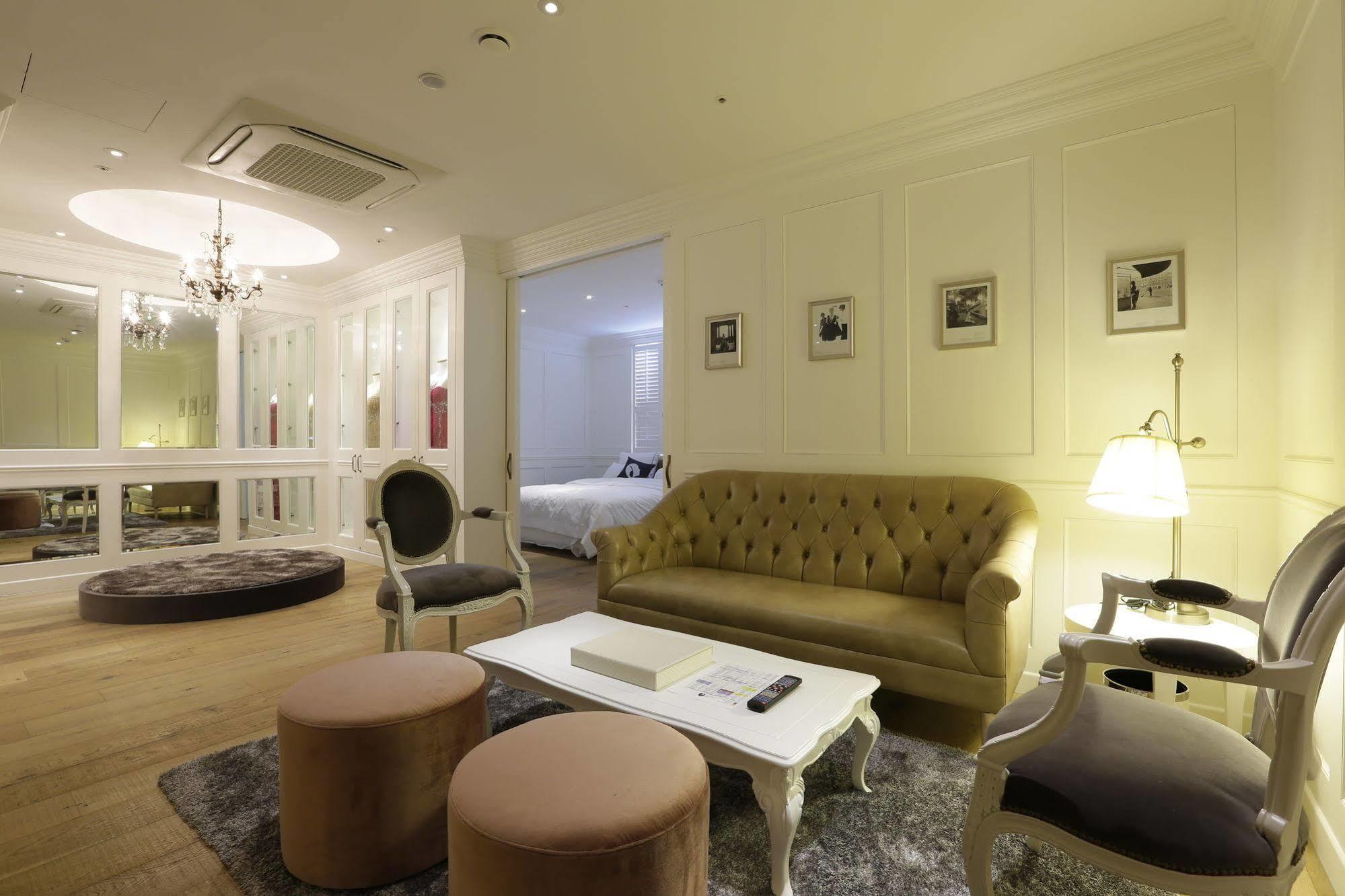 Hotel The Designers Incheon Bagian luar foto