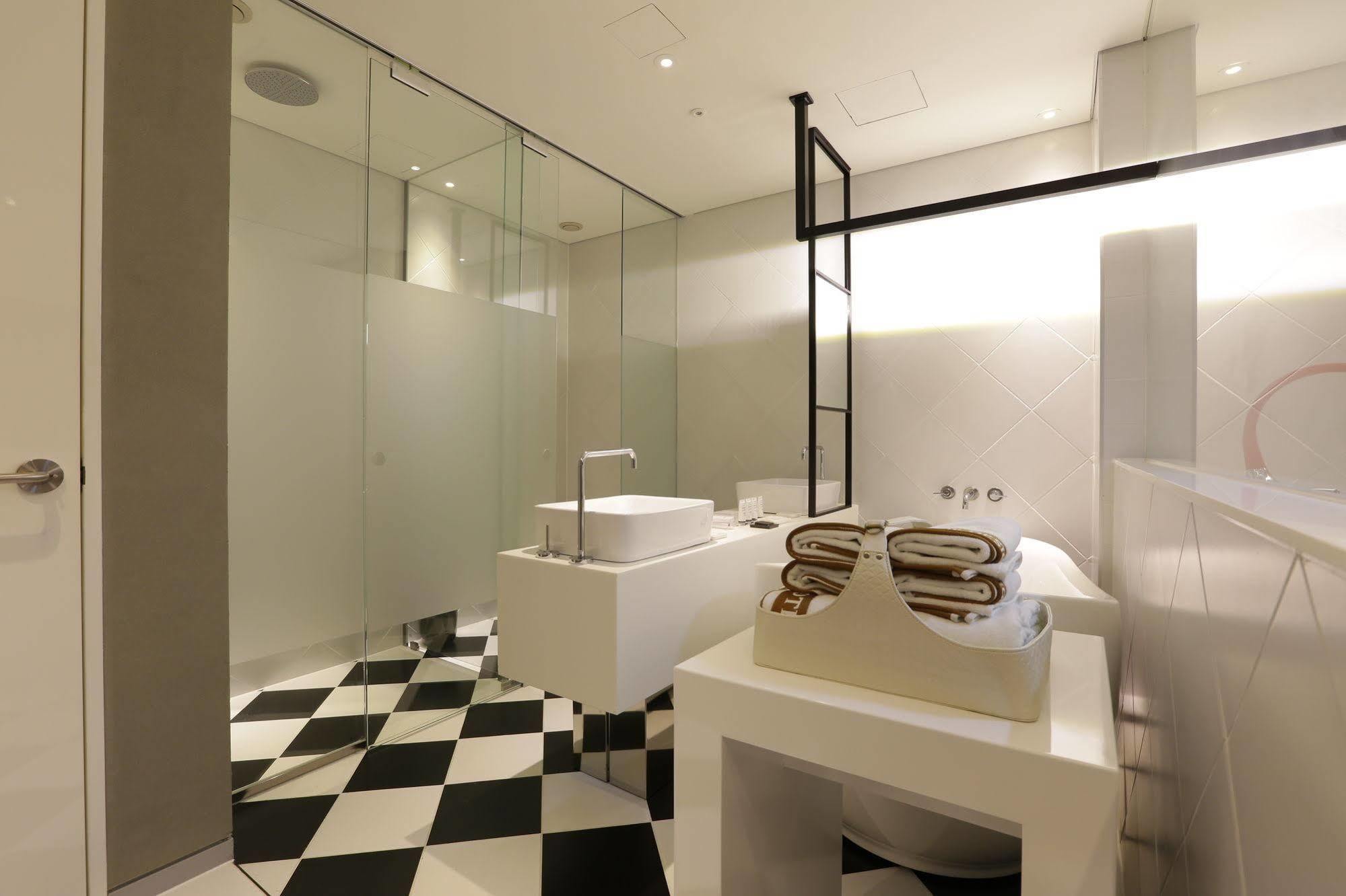 Hotel The Designers Incheon Bagian luar foto