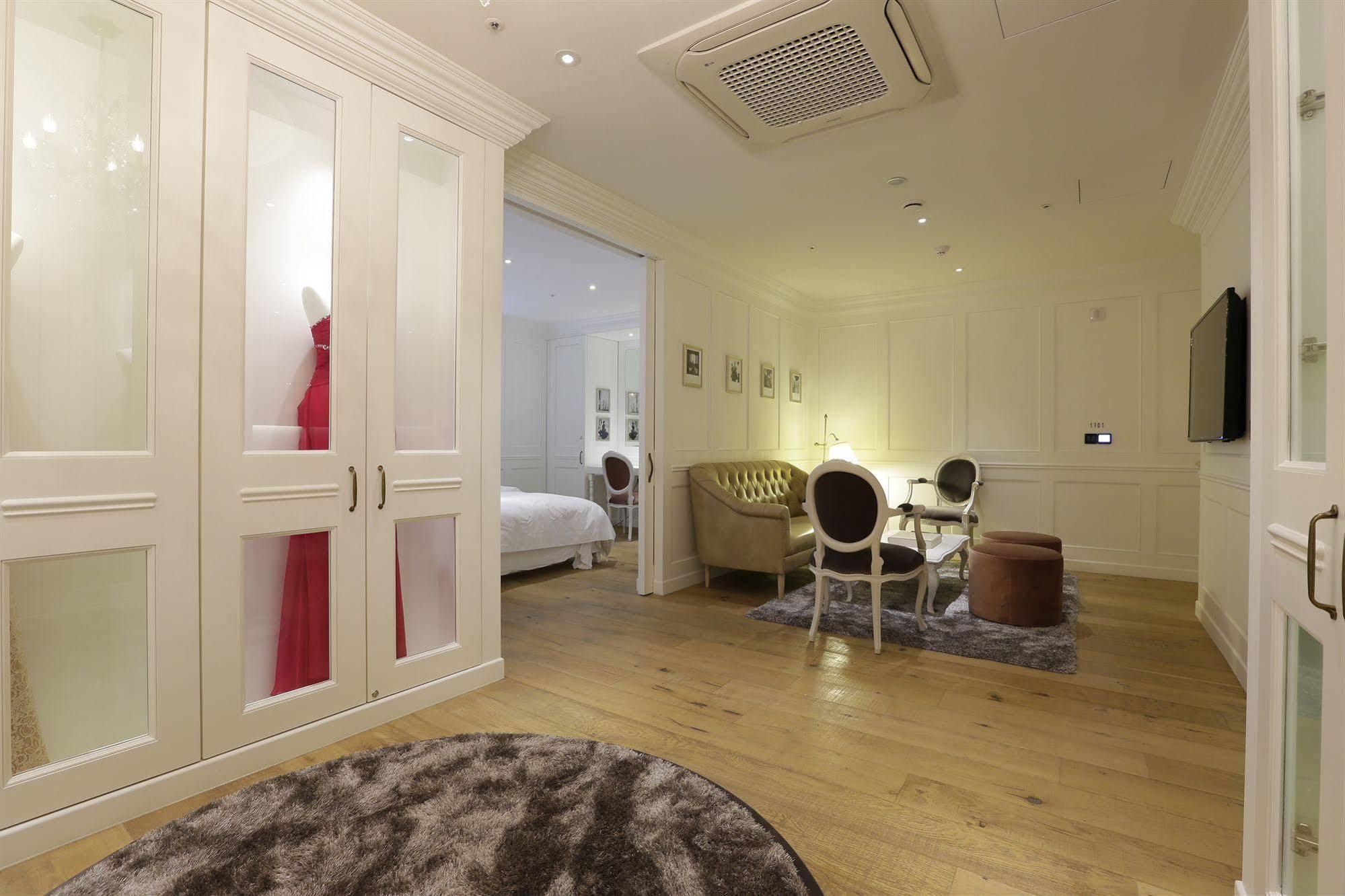 Hotel The Designers Incheon Bagian luar foto