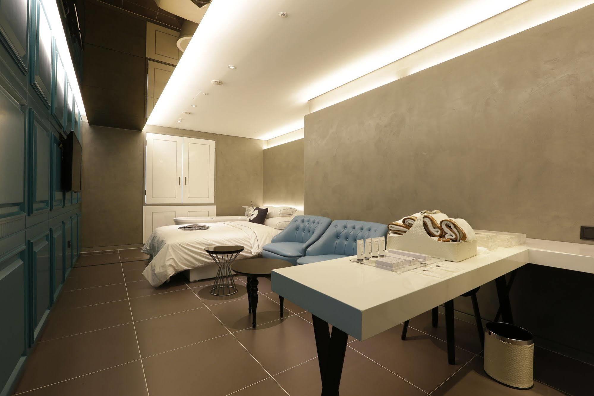 Hotel The Designers Incheon Bagian luar foto